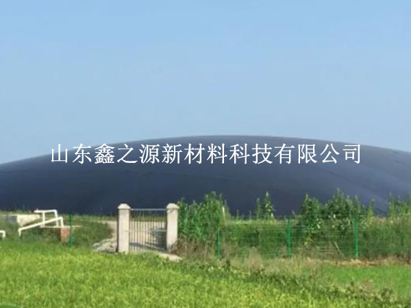 仔細(xì)檢測(cè)沼氣池黑膜滲透點(diǎn)，保障工程質(zhì)量