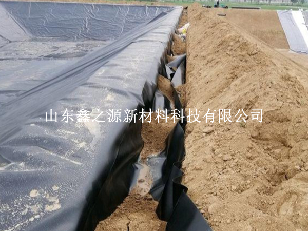 如何順利進(jìn)行沼氣池黑膜的修補(bǔ)工作？