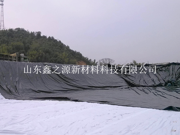 糙面養(yǎng)殖防滲膜鋪設(shè)過程中有哪些注意事項？