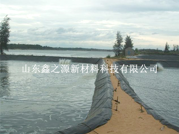 魚蝦養(yǎng)殖防滲膜鋪設(shè)過程中有哪些注意事項(xiàng)？