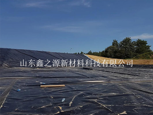 養(yǎng)殖新紀元：防滲膜覆土的綠色妙用，繪就生態(tài)養(yǎng)殖新畫卷