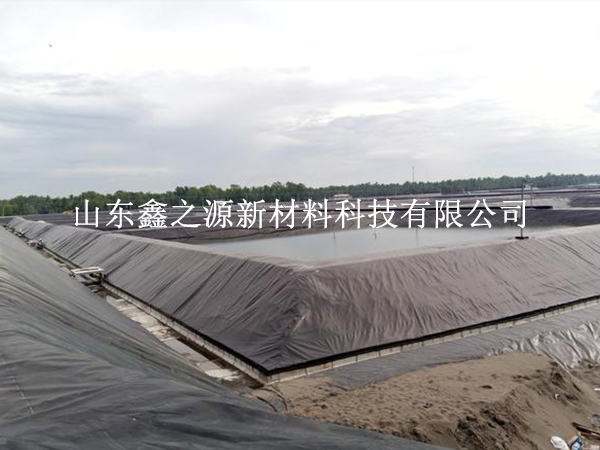 大風天氣下鋪設沼氣池黑膜的技巧：安全高效，創(chuàng)新應對